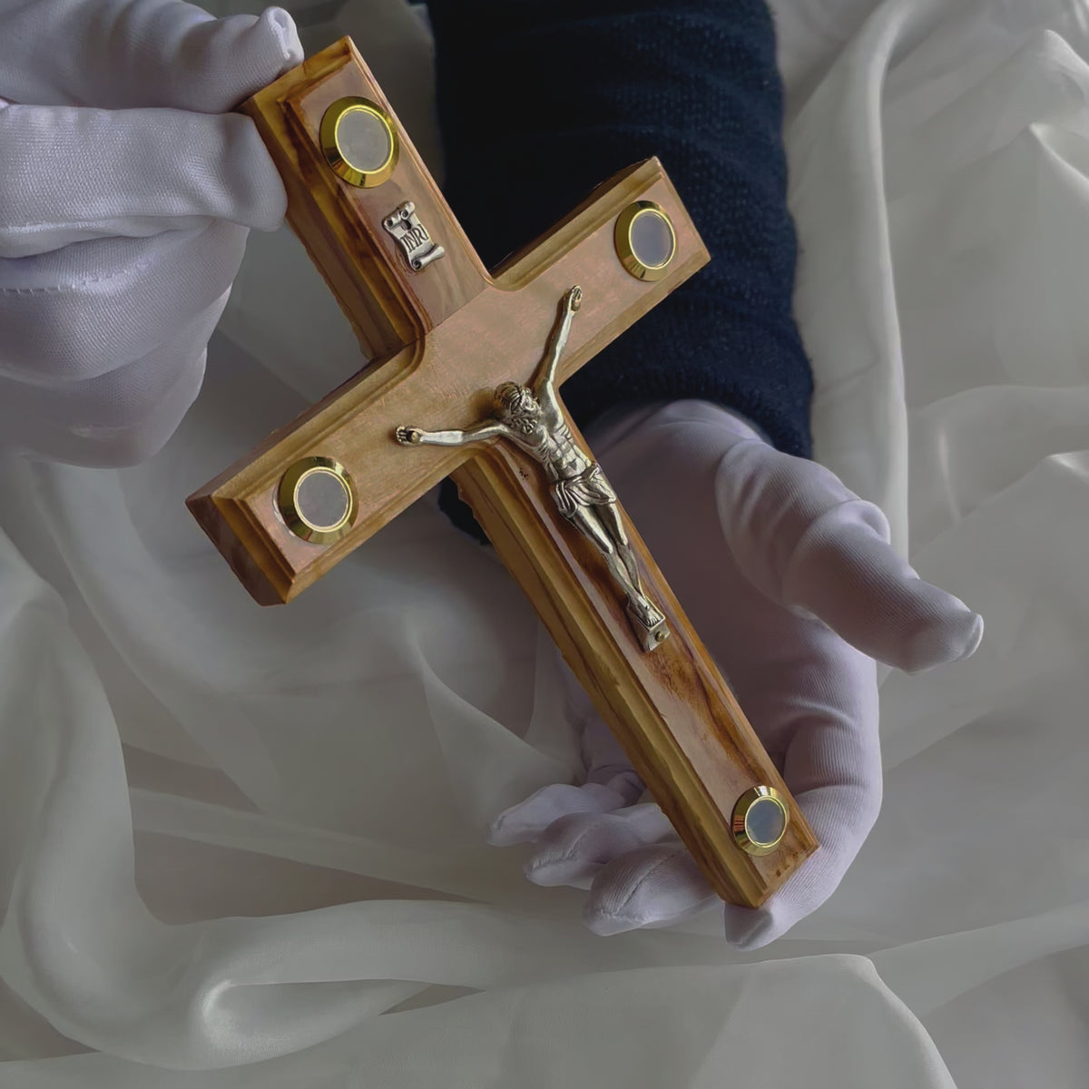 Original Olive Wood Latin Crucifix from Jerusalem – Piece of Holy Land